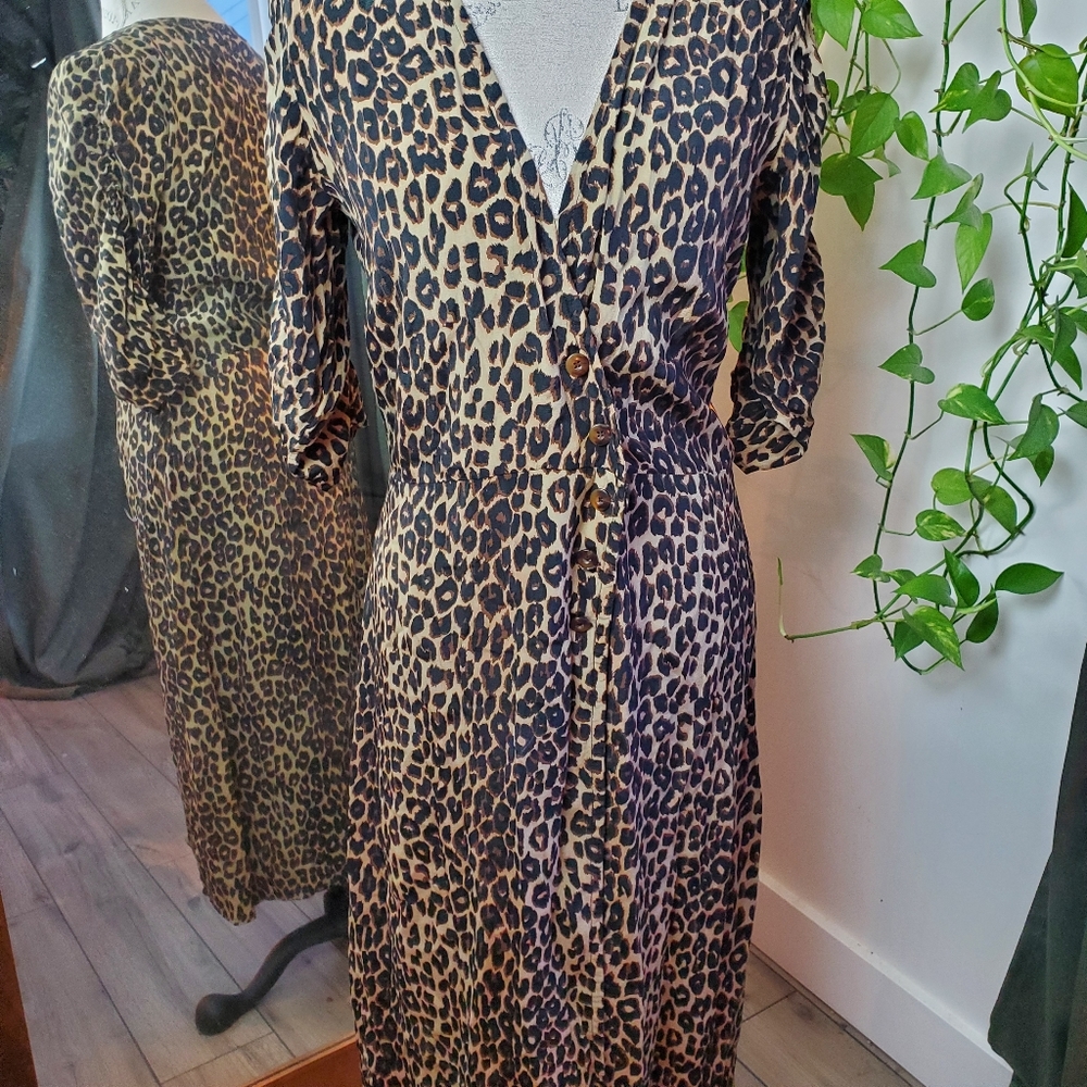 FAITHFUL THE BRAND | Anne Marie Leopard Midi Ruched Sleeves Dress (Size M) - Picture 5 of 13